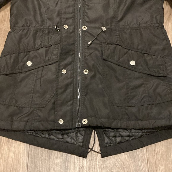 Ladies Storm Mountain Winter Parka Size Medium - Picture 3 of 11